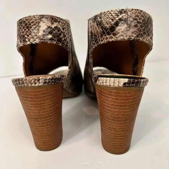 Fergalicious open-toe chunky heel shoe, size 10, faux snakeskin, NEW, Sandals - Picture 2 of 11